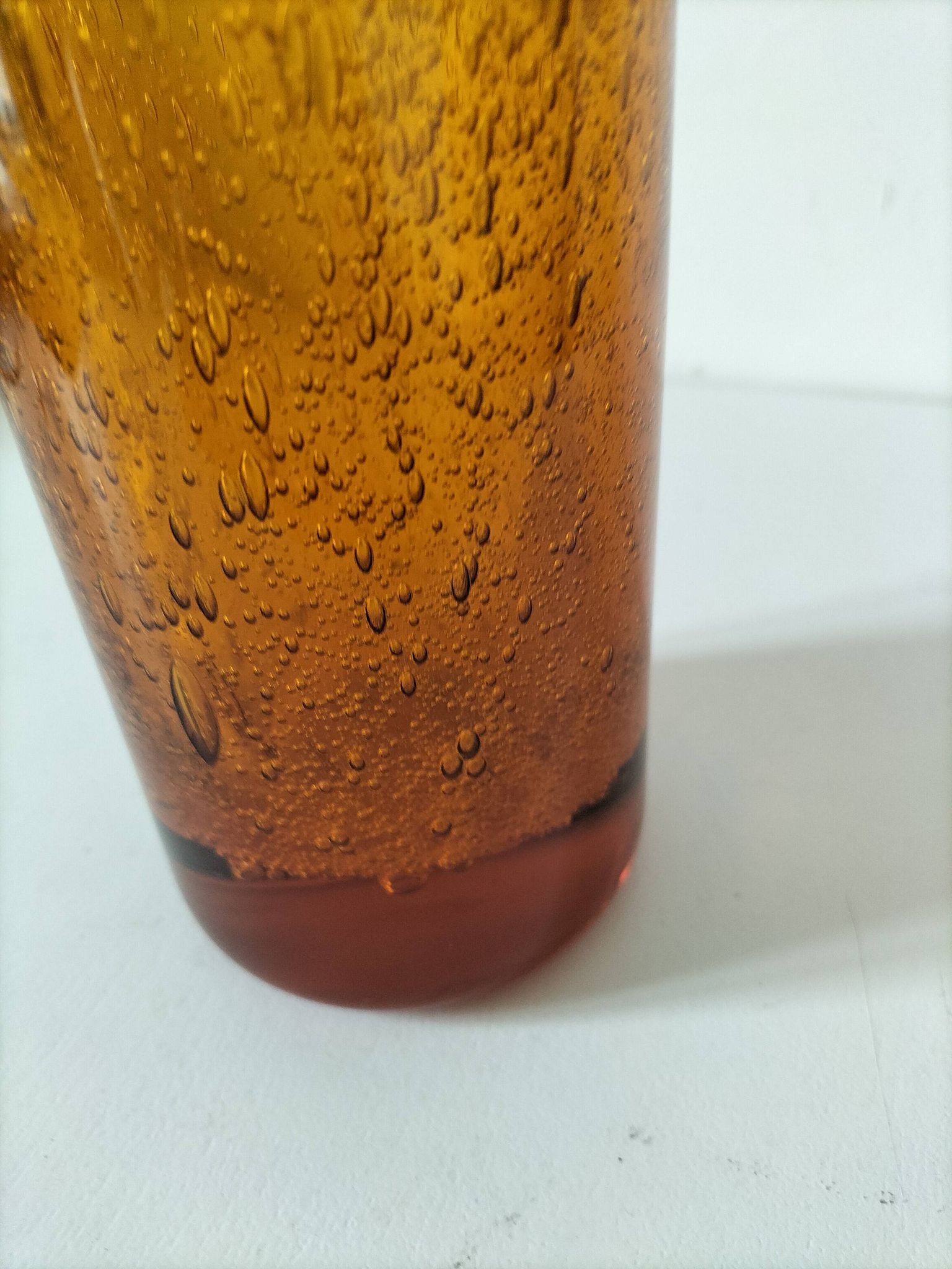 Grand vase bullé