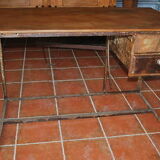 Office of architechte in iron and wood