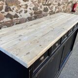 Commercial furniture trade counter