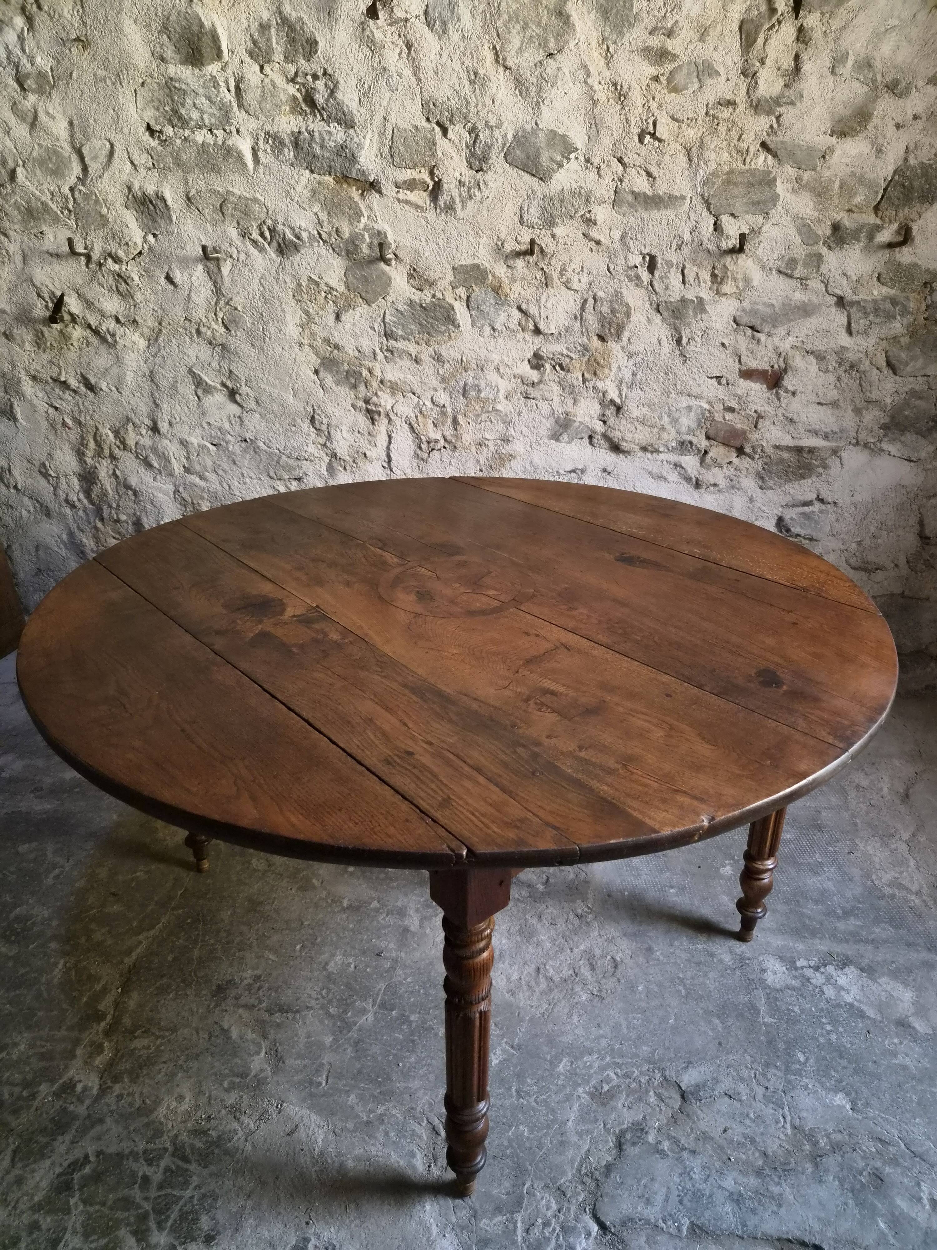 Table à manger ronde pliante ancienne française en chêne | Marqueterie étoile | c. 1850–1880