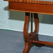 Grande Table Basse Vintage en Cuir Vert Chasseur