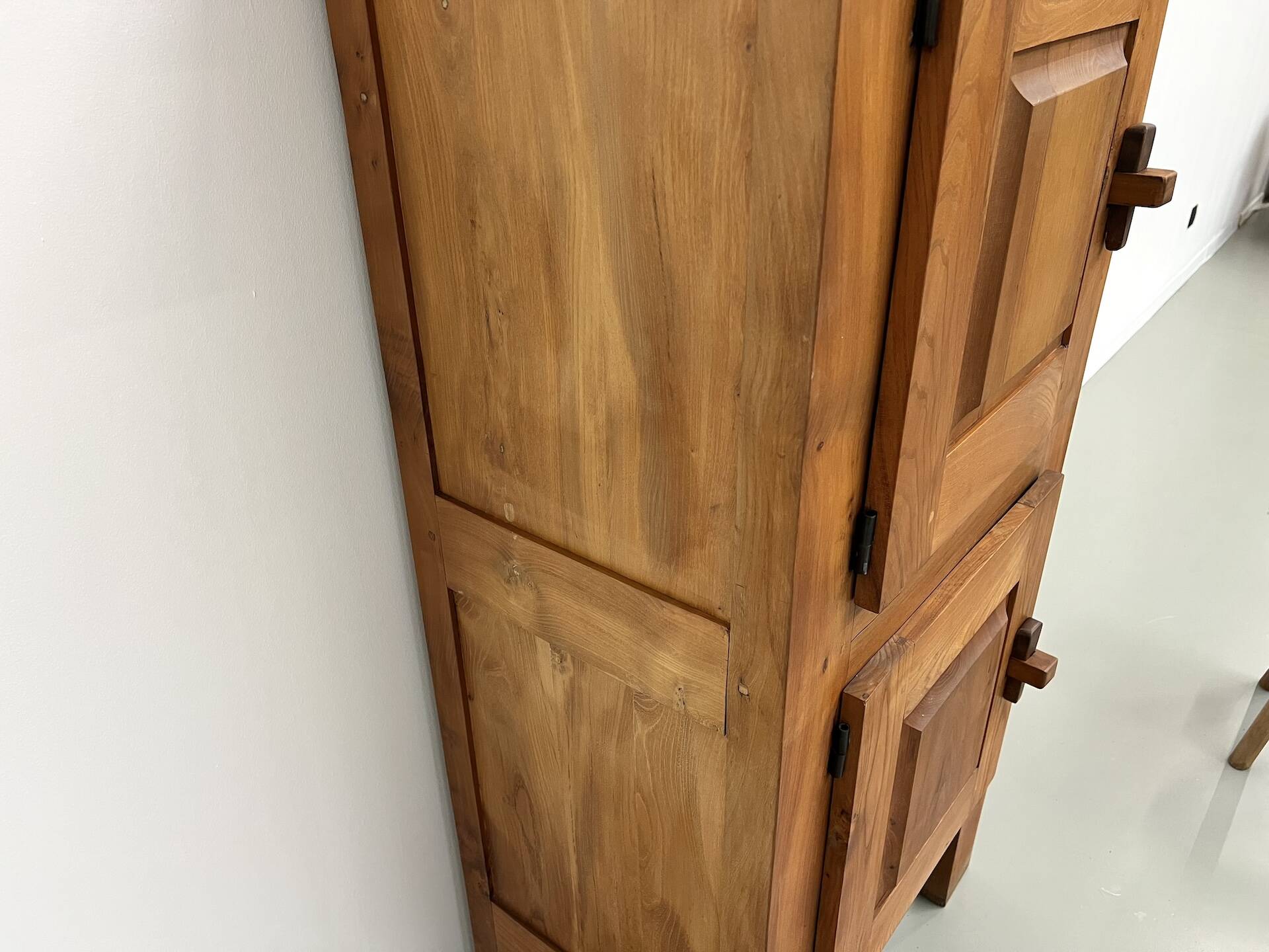 Small brutalist 50s bonnetiere wardrobe