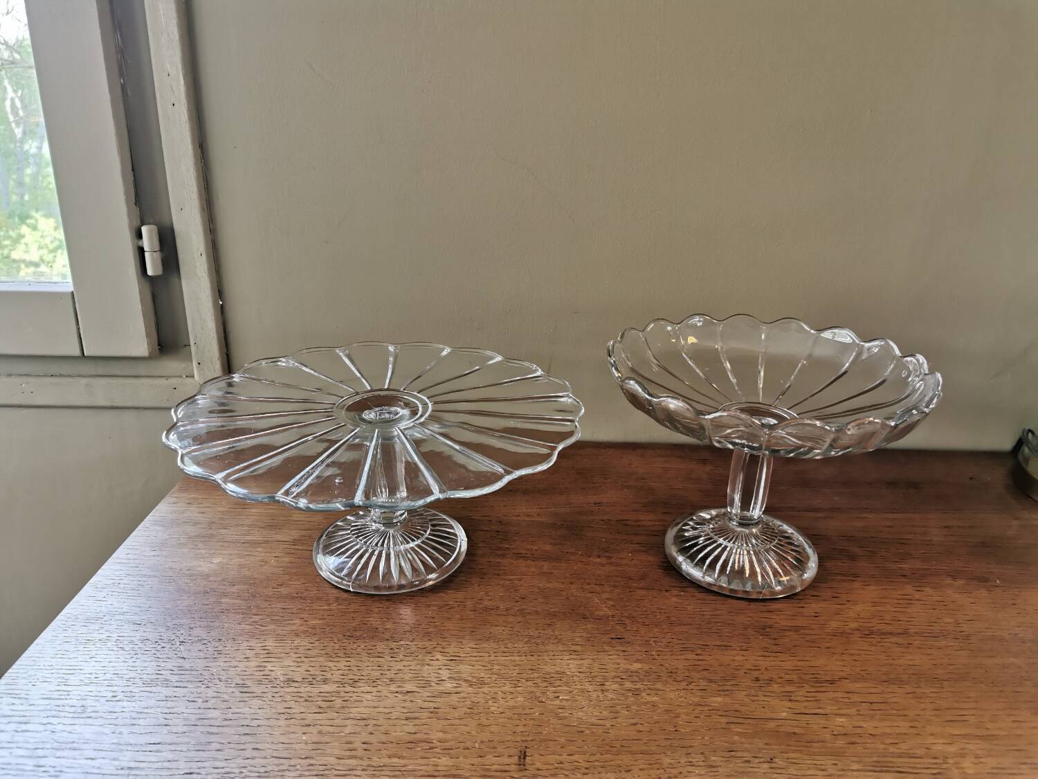 Duo old compotier and pie dish