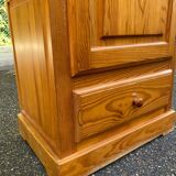 Scandinavian single-door solid wood wardrobe with hanging space