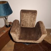 Artisan-Restored Mid-Century Armchair in Golden Mustard Velvet | Bruno Gonç