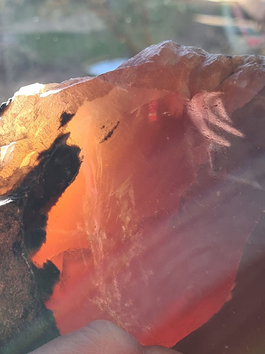 Empty pockets alabaster natural stone