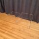 Une paire de tables Lucite des années 1970