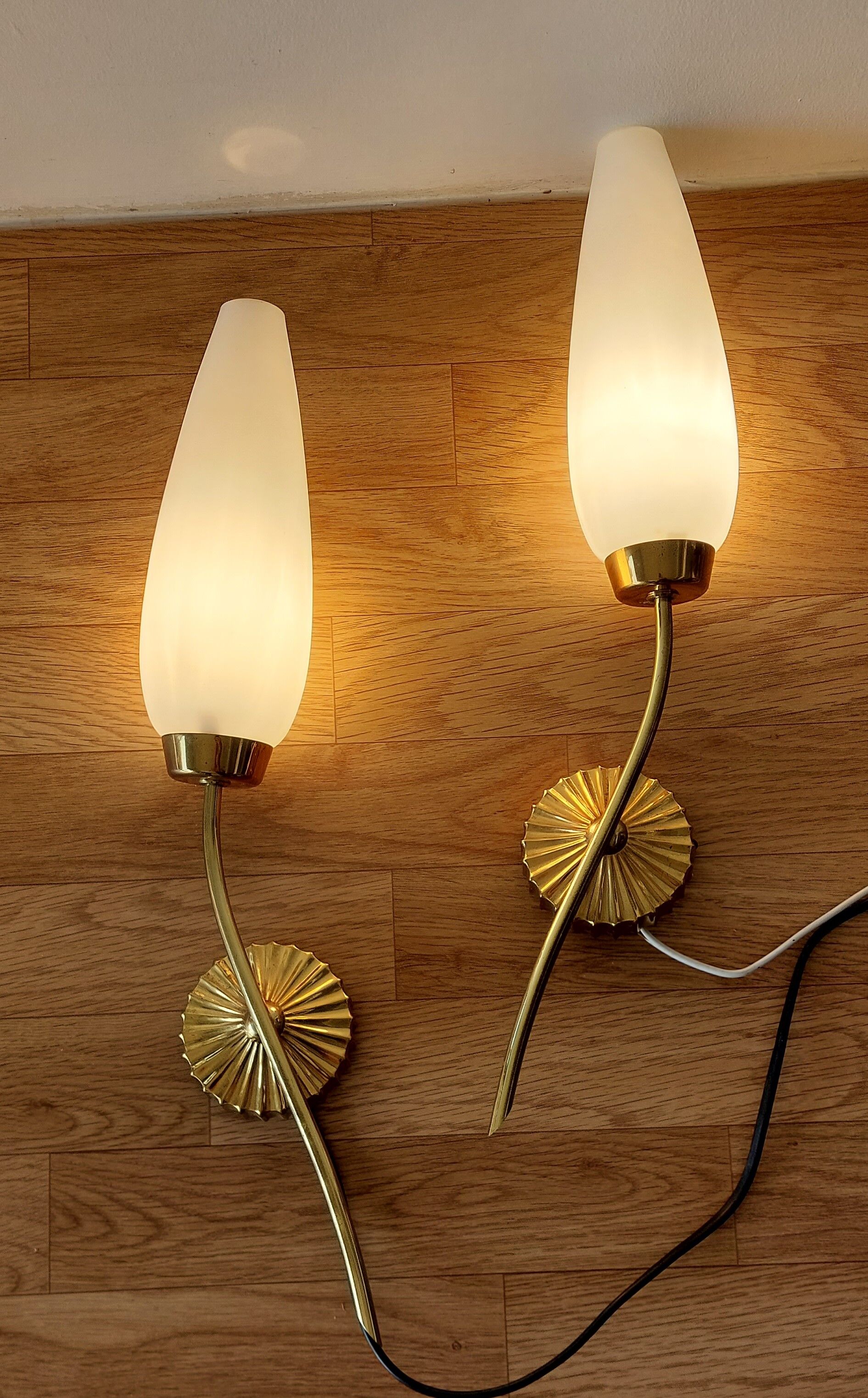 Pair of sconces in brass and opaline 1960
