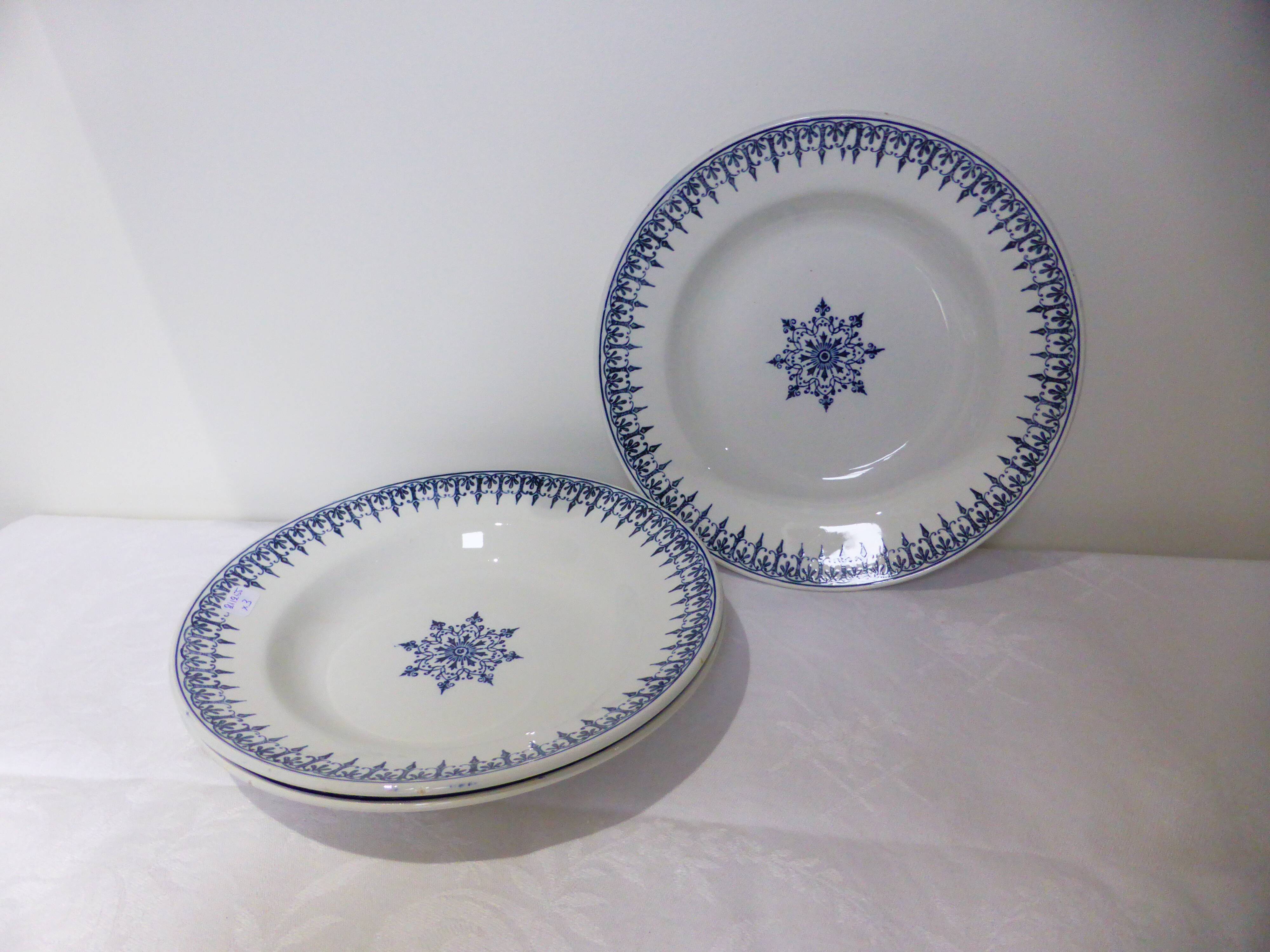 3 vintage soup plates from St Amand, Primax model 211255