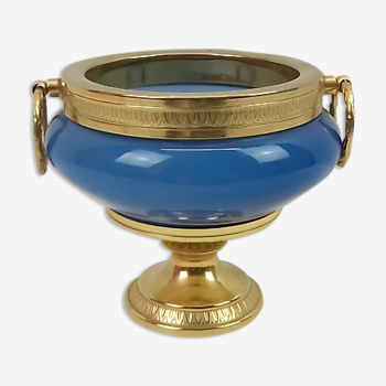 Empty pockets on foot in blue glass and brass