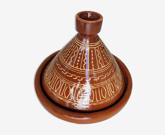 Plat à tajine traditionel