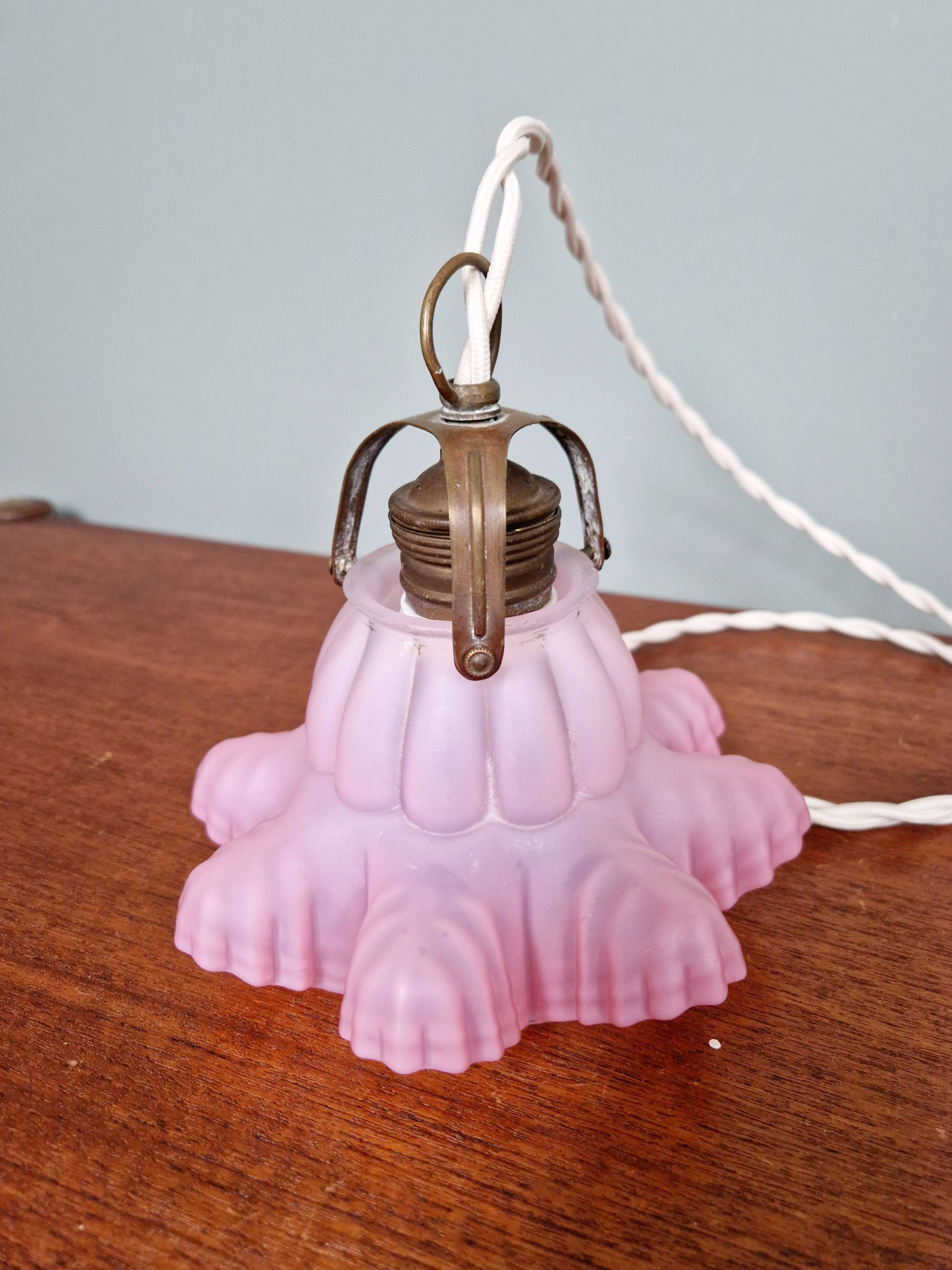 Scalloped pink satin glass pendant/lamp, 1920s-30s