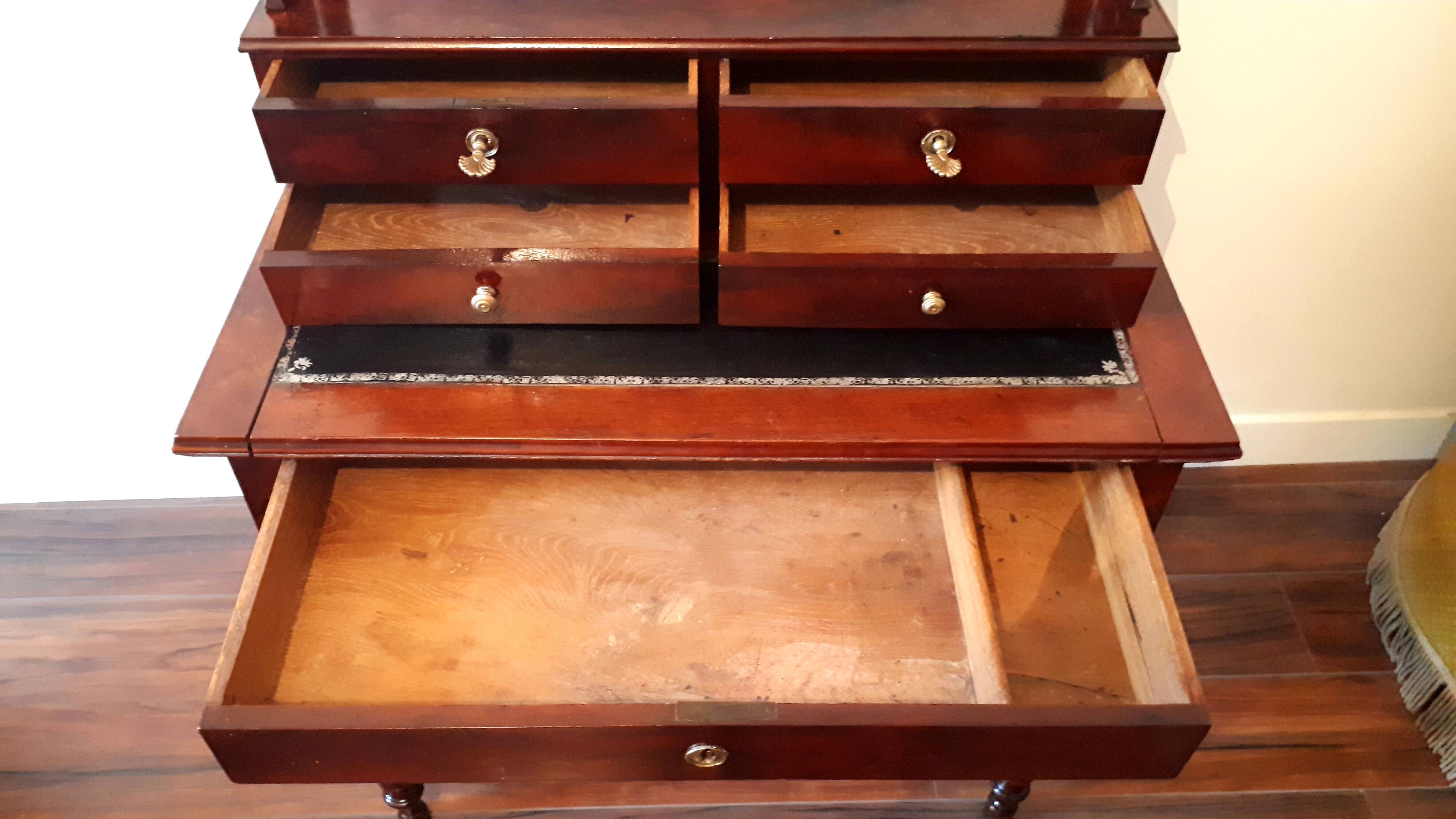 Napoleon III tiered office