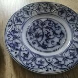 Set of 2 old 18th blue Delfware plates