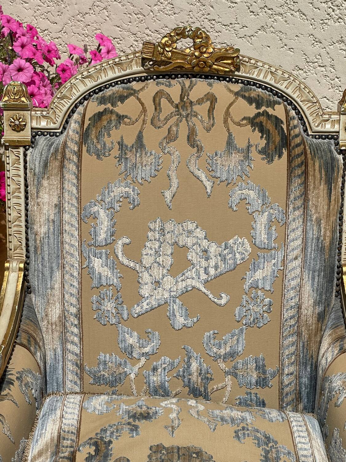 Louis XVI Style Living Room - 4 rooms