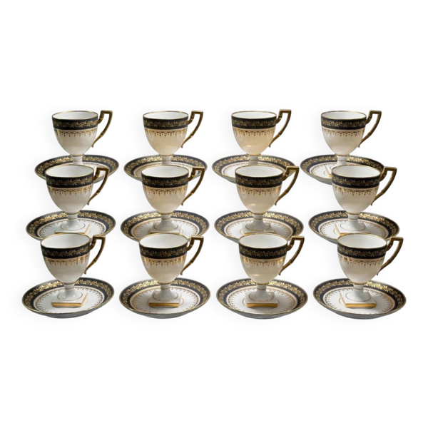 Service à café 12 tasses Empire, Porcelaine de Limoges, marque ''A.F.'', vers