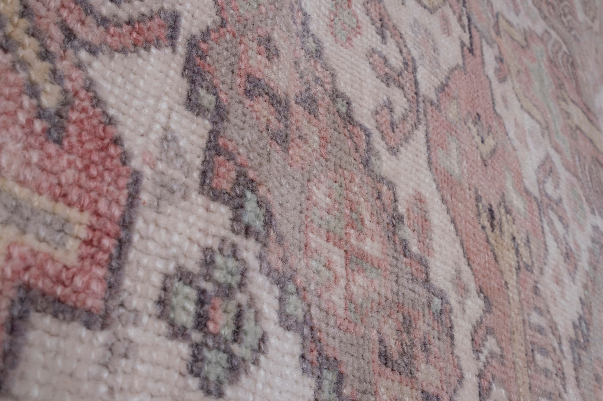 Turkish rug, 1970s 142 x 246 cm