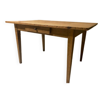 Table en bois