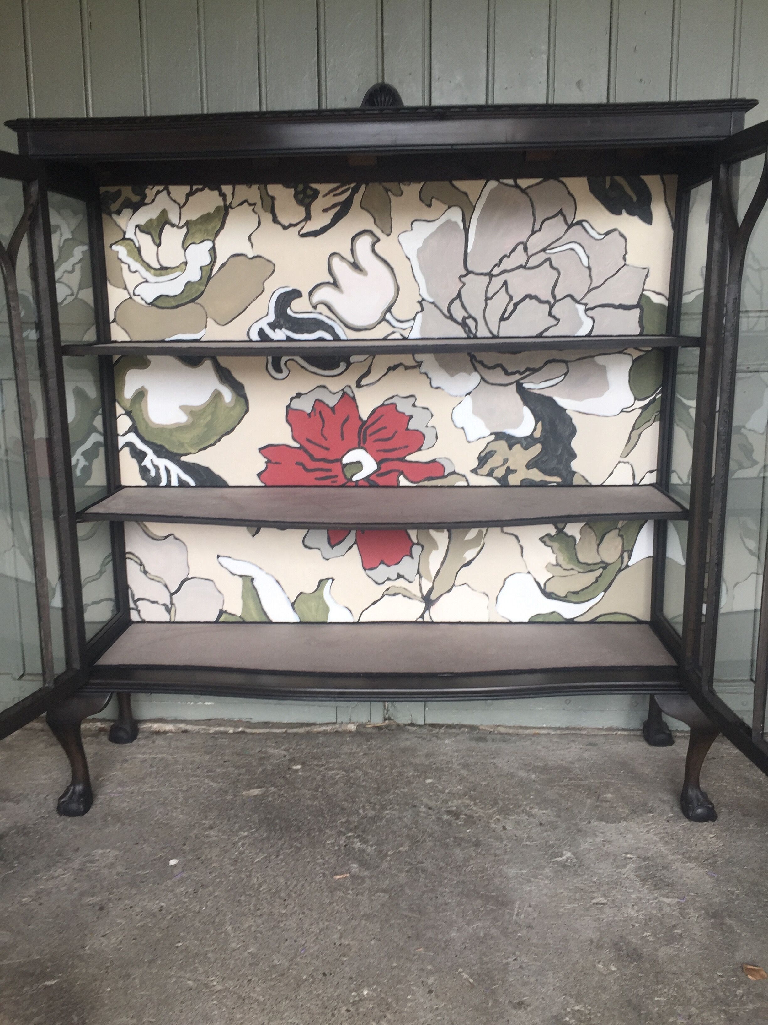 Showcase art deco