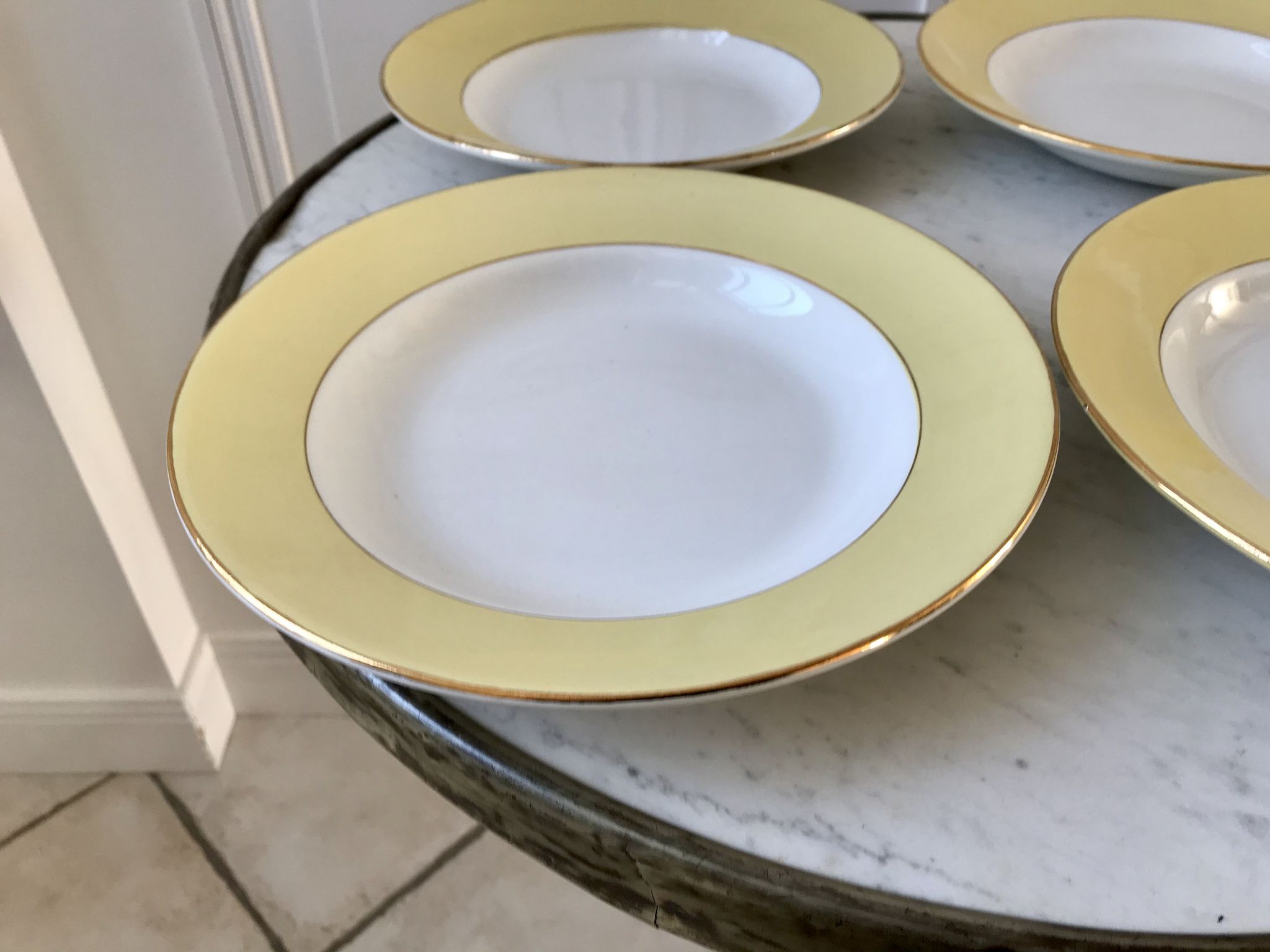 4 hollow plates Saint-Amand 60s yellow pastel chick