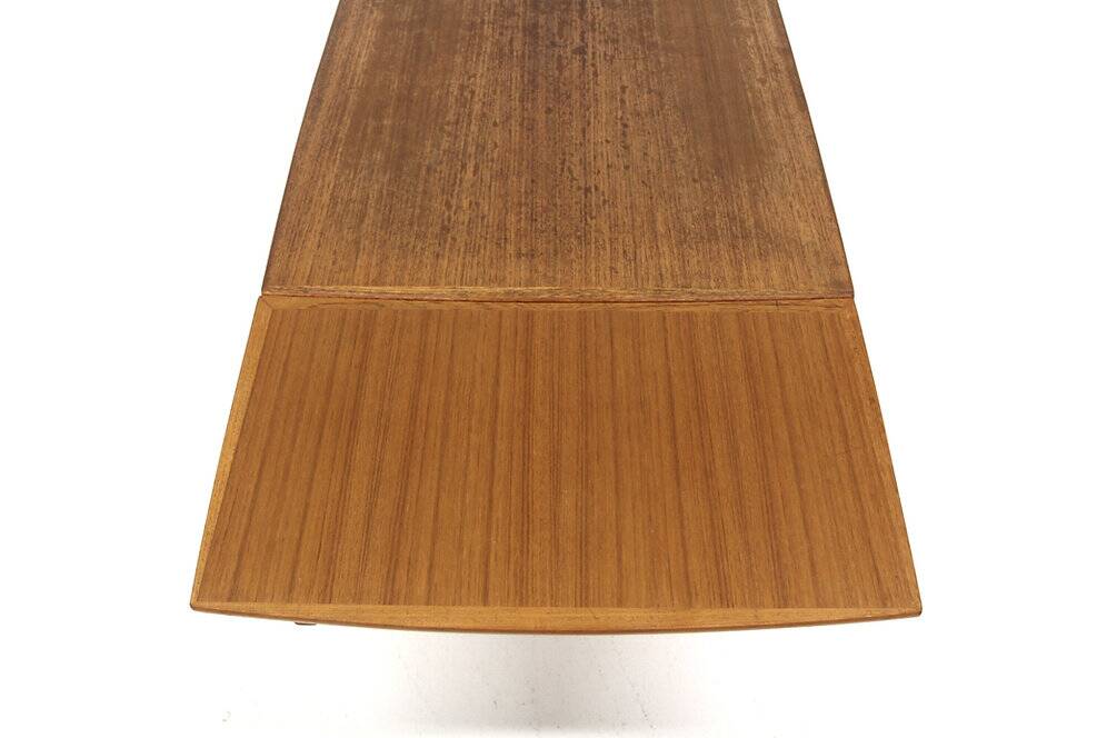 "Wallet" dining table, Henning Kjærnulf, Vejle Stolefabrik