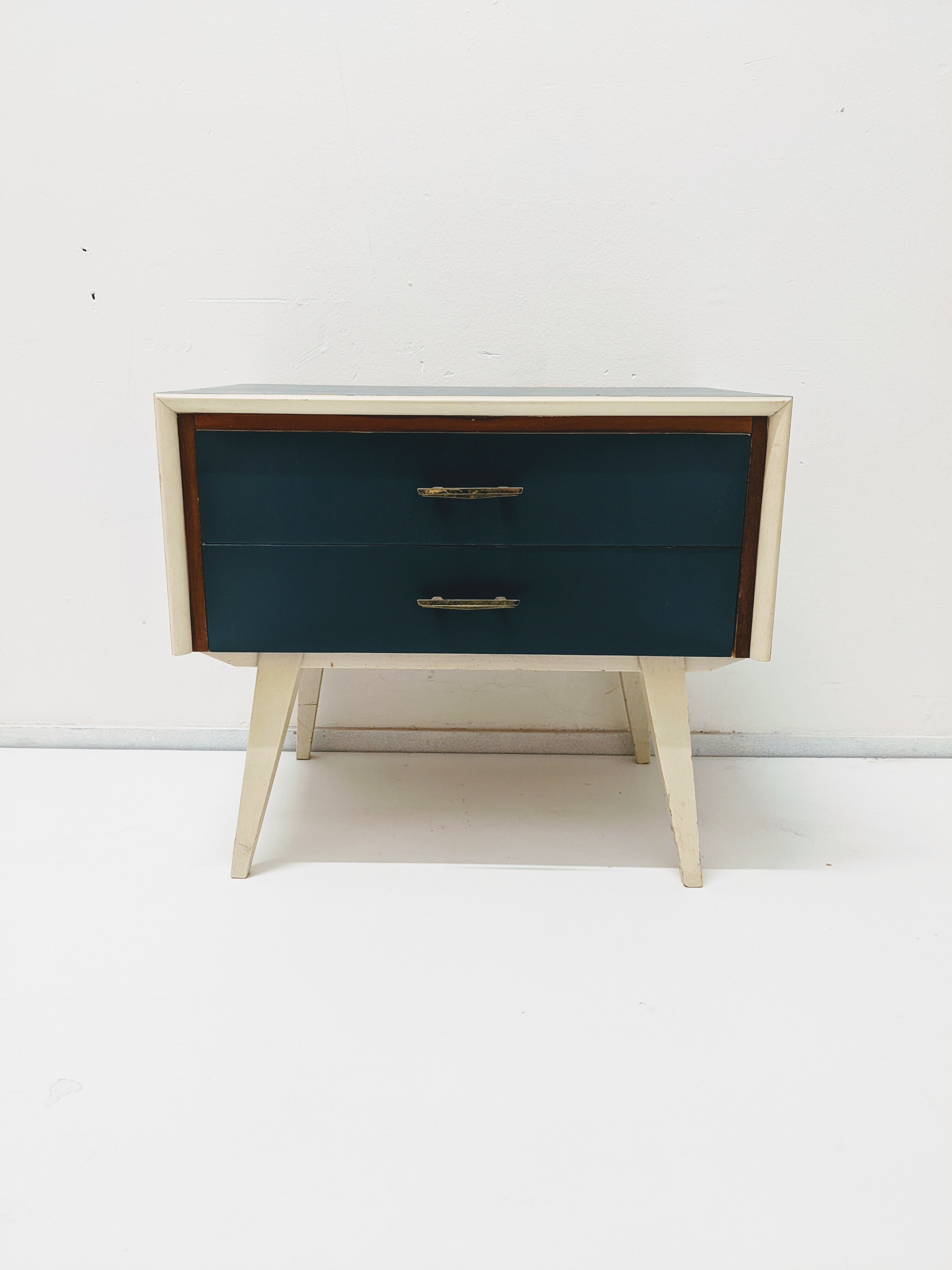 Vintage wooden bedside table / compass legs