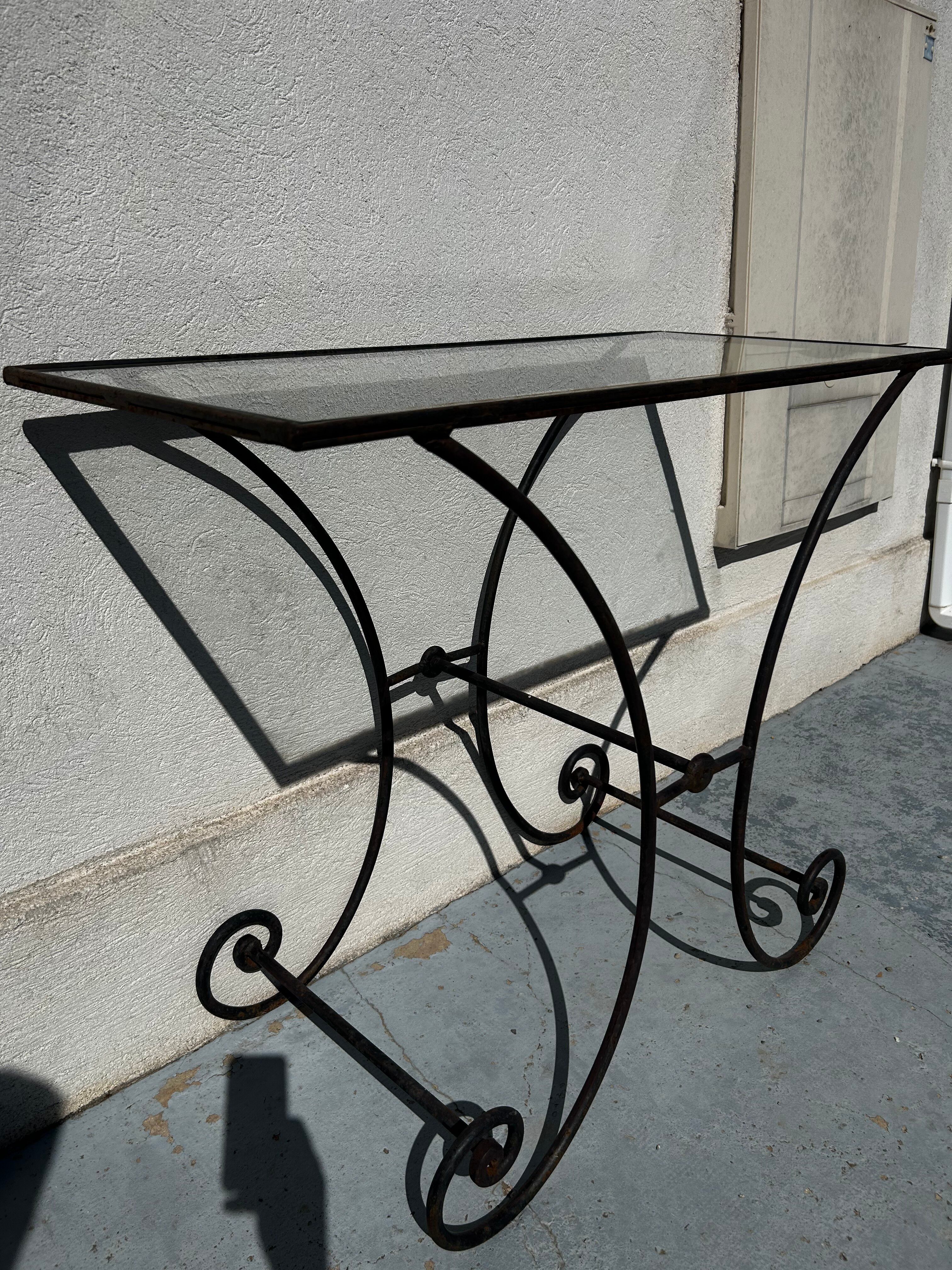 Console en fer forgé et verre