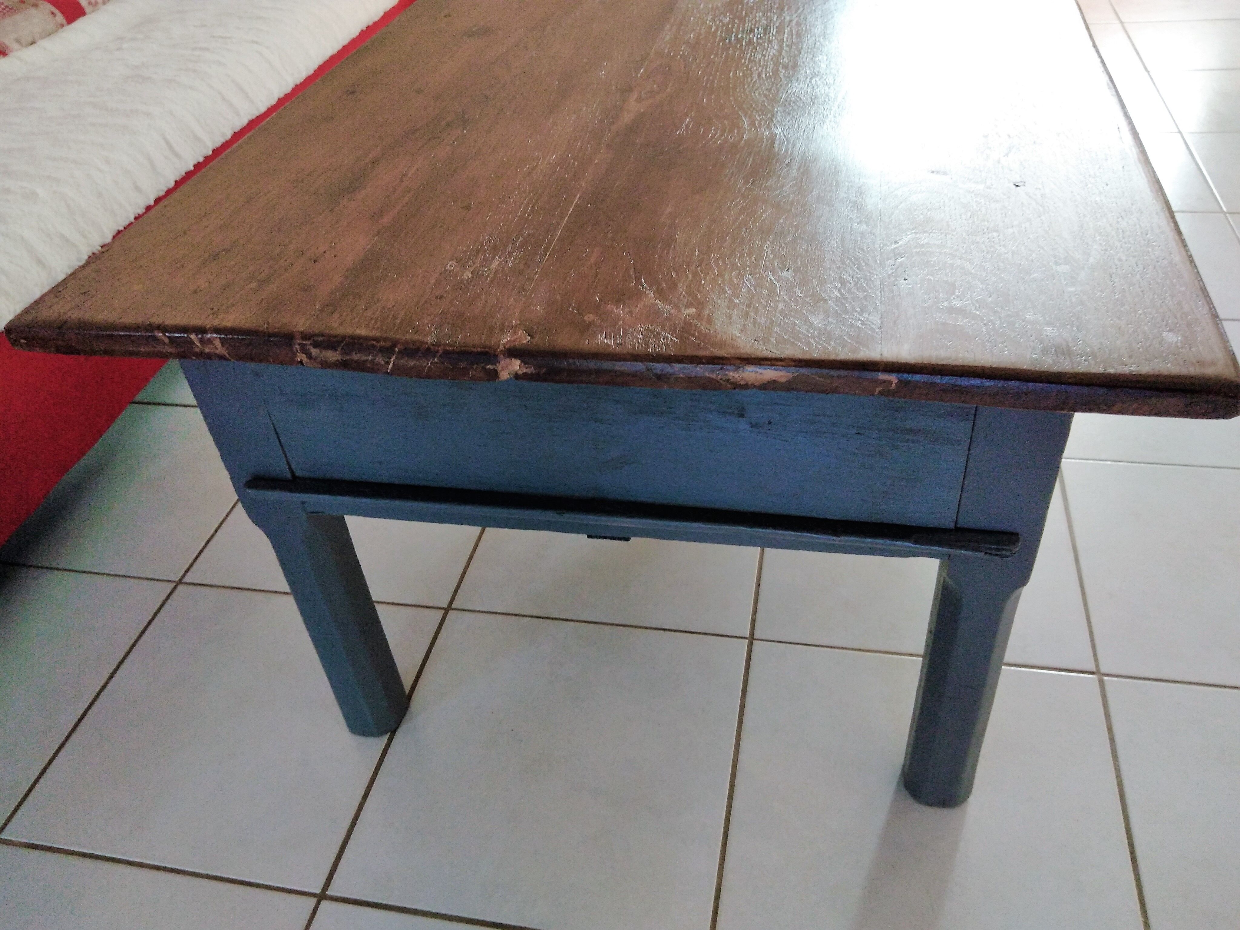 Farm-style coffee table