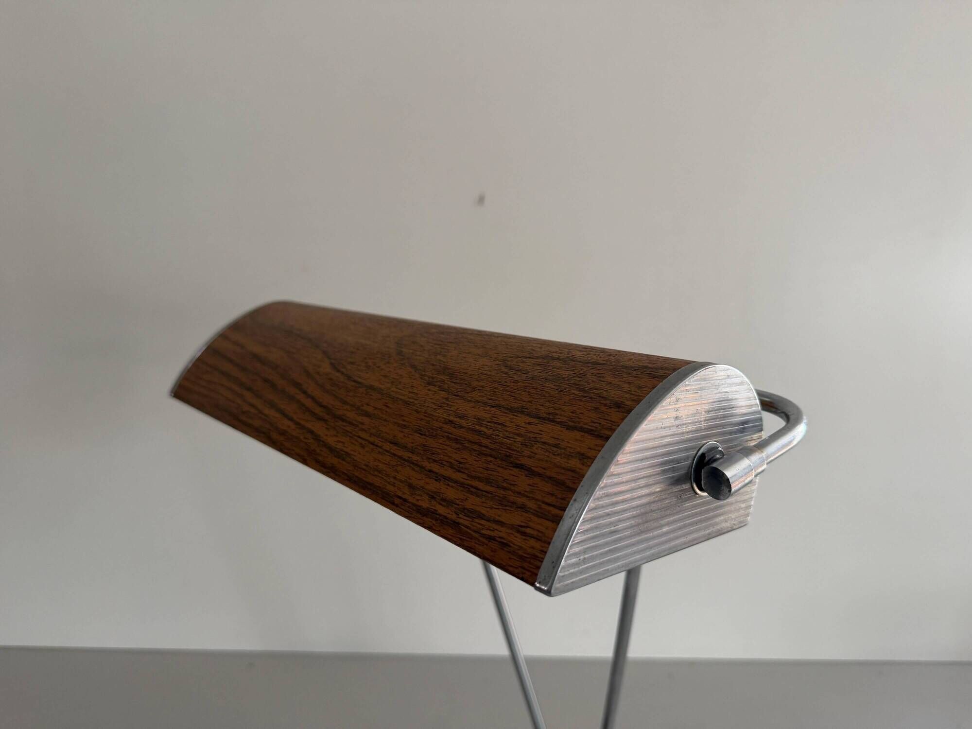 Large metal desk lamp with Wood Design texture by Eileen Gray, 1950s, France.