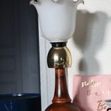 Lampe bois et verre en opaline vintage
