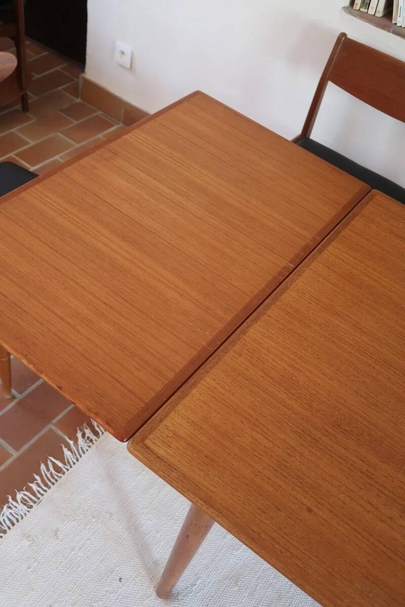 Table à manger scandinave extensible en teck années 60