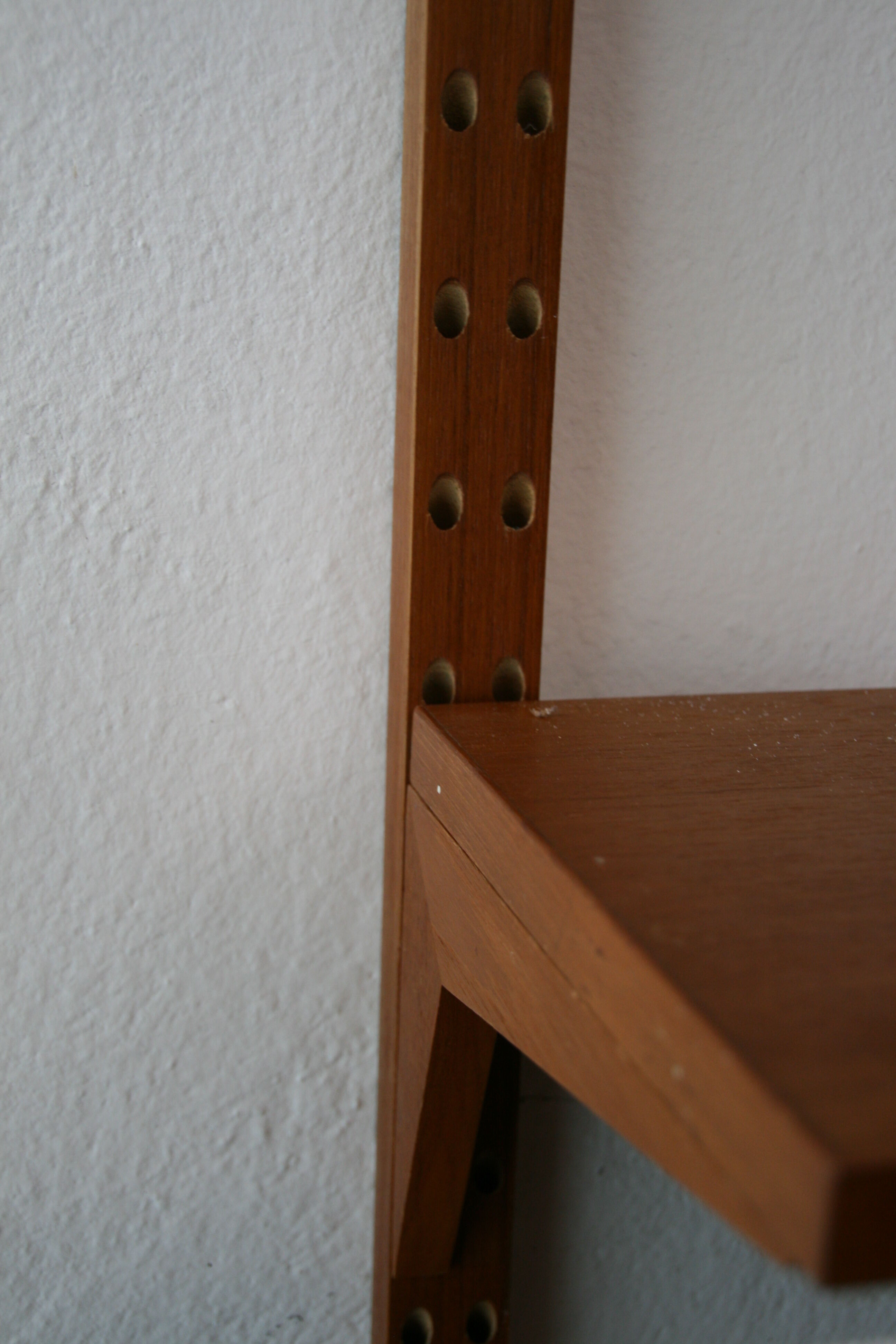 Vintage shelving By Poul Cadovius