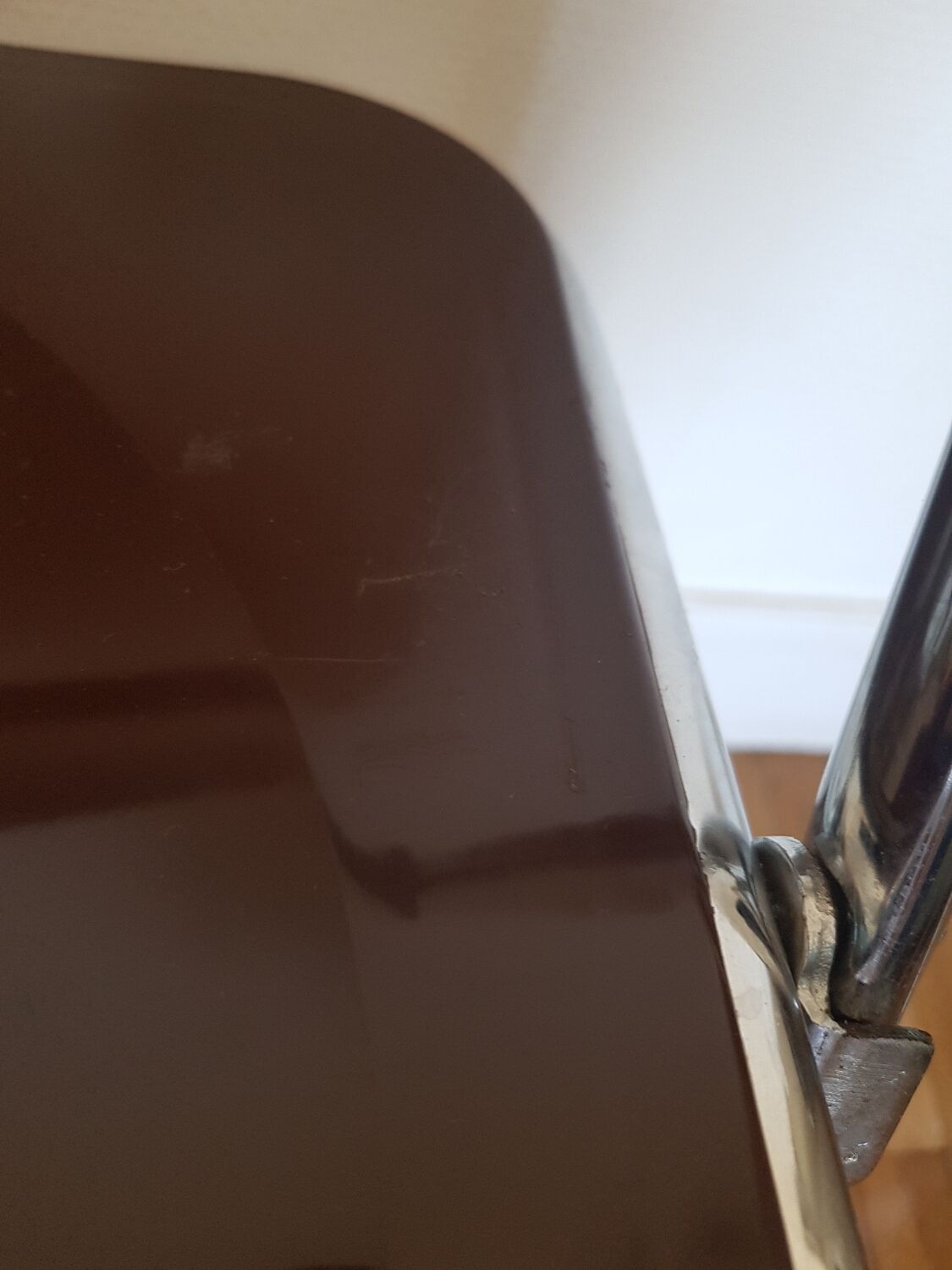 Set of 2 folding chairs