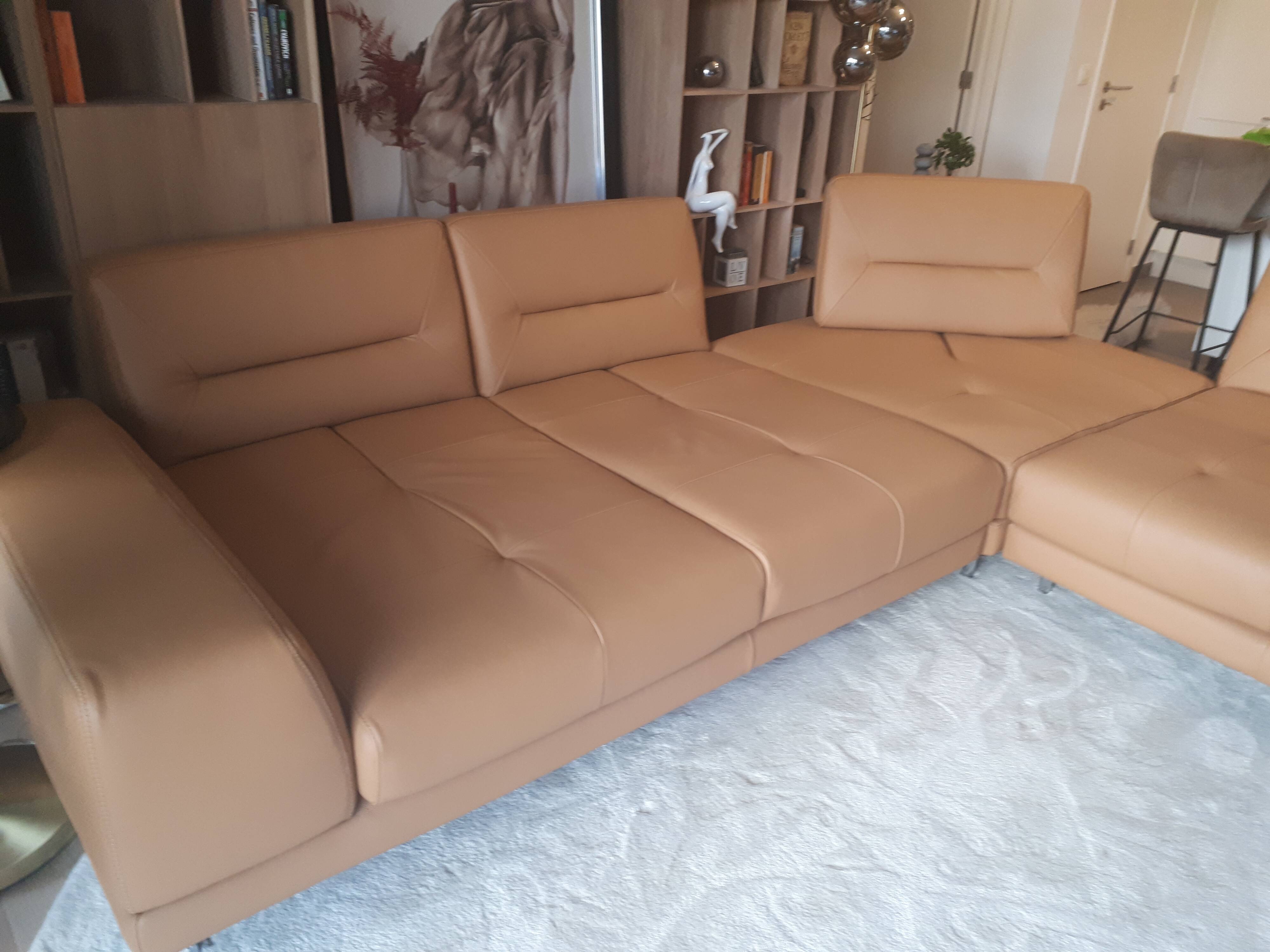 Altoni leather corner sofa