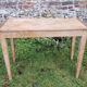 Ancienne table de ferme en bois avec tiroir
