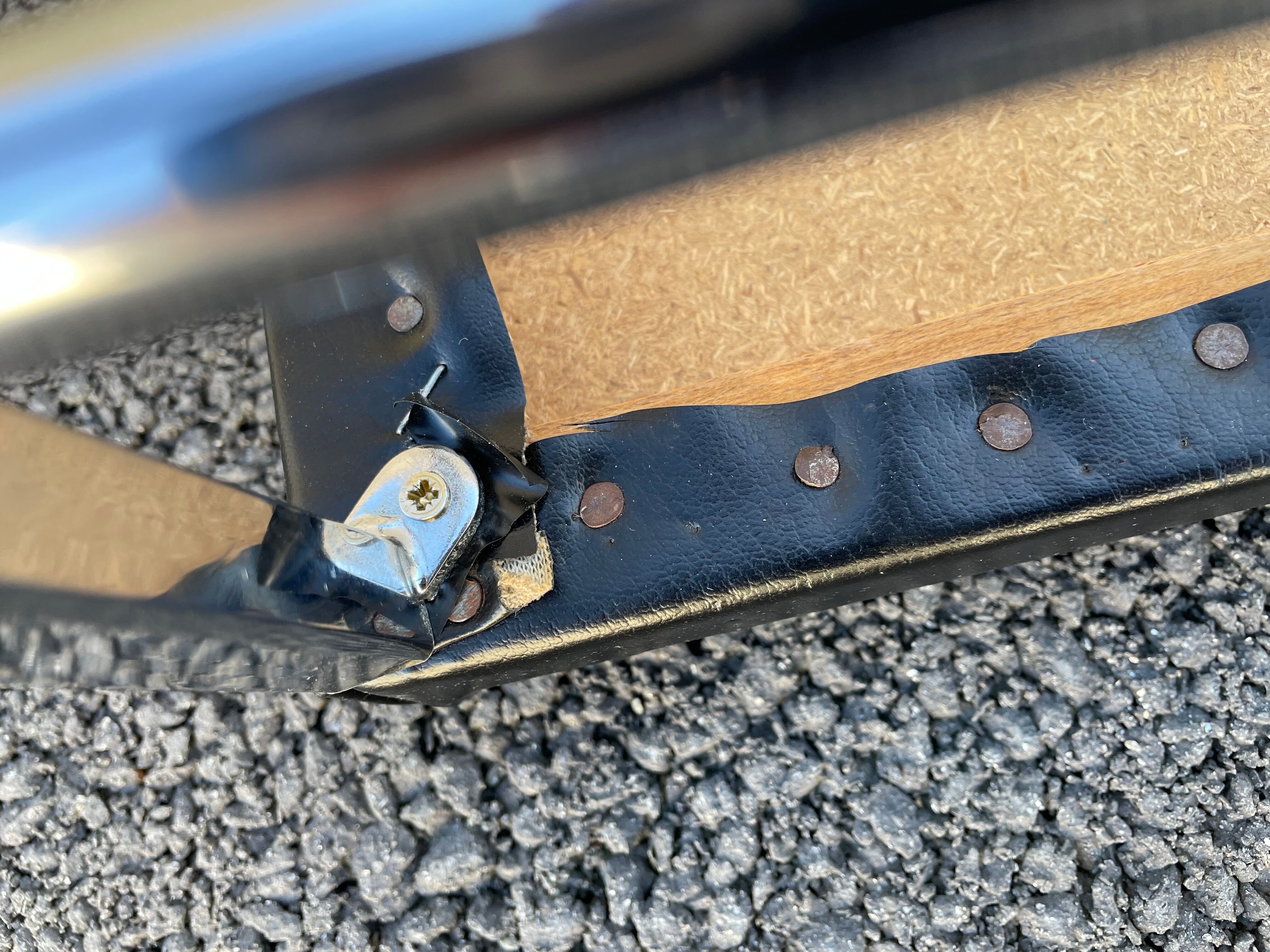 Stool year 70 skaï and chrome metal