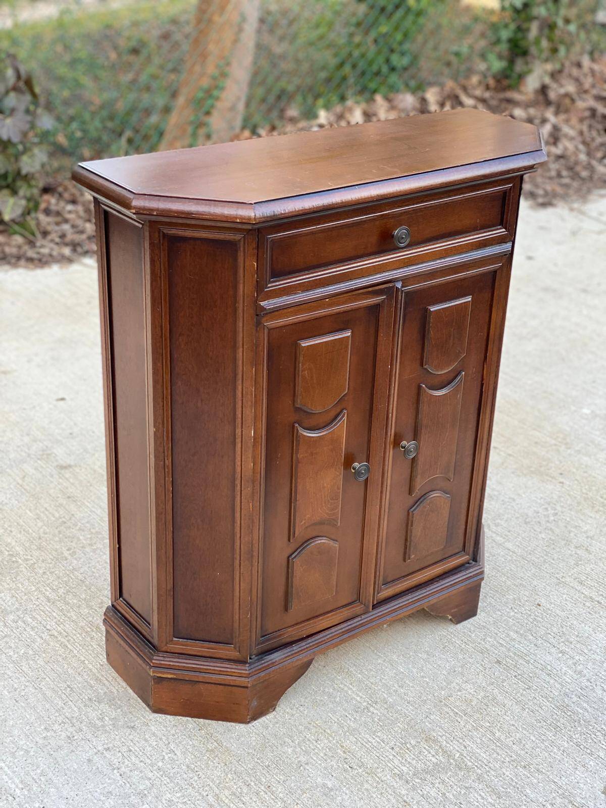 Meuble d'entrée commode de style colonial en bois massif