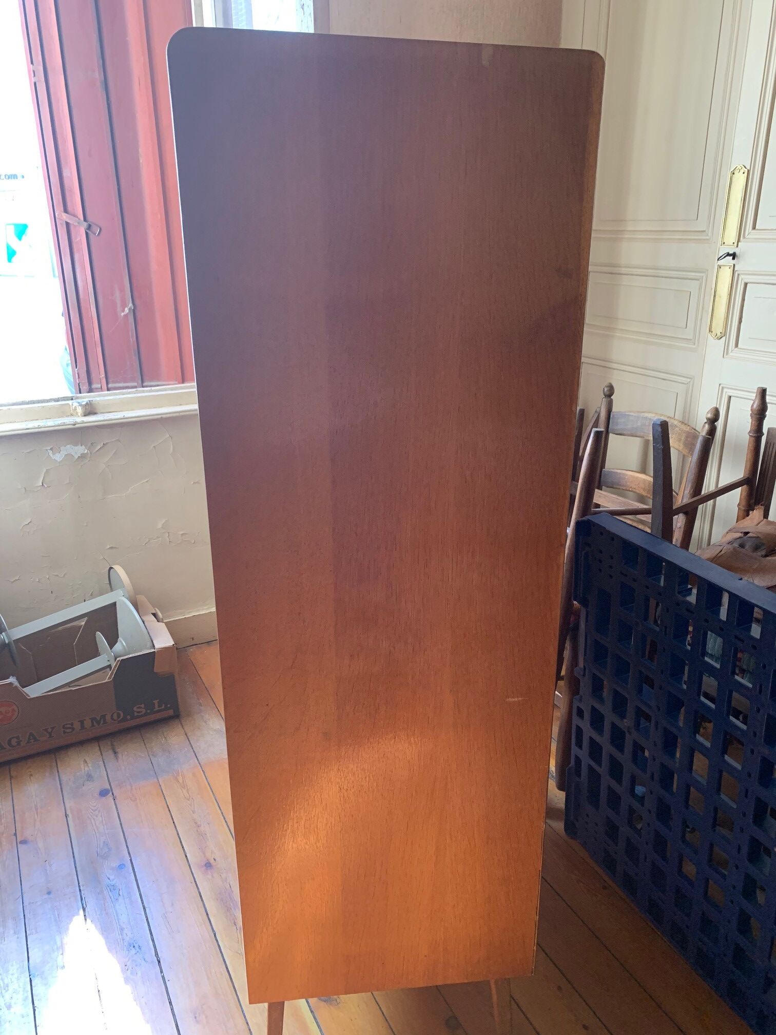 Secretary feet compass