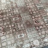 Handmade beige Bakhtiar rug with flowers 200x300.