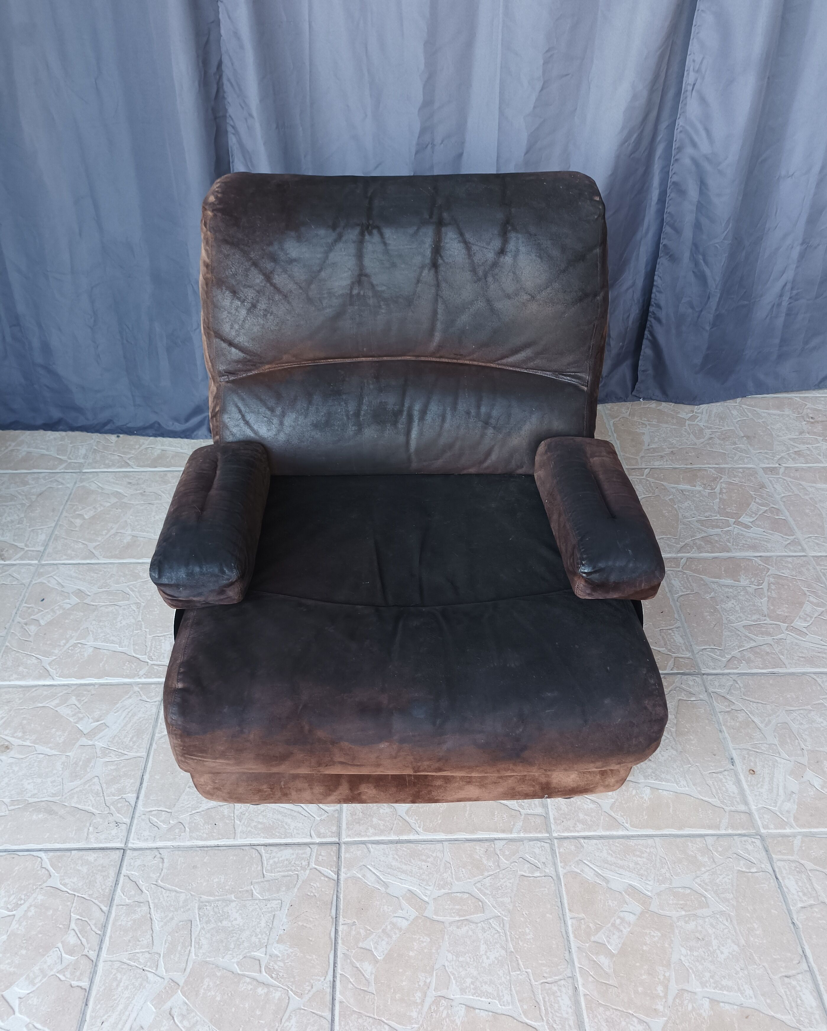 Fauteuil en cuir et métal chrome