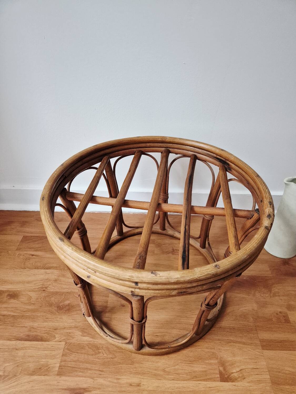 Petit tabouret/porte-plante en rotin '1970 - Vintage
