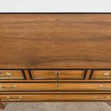 Property chest of drawers in solid walnut, Louis XVI period – Late 18th century