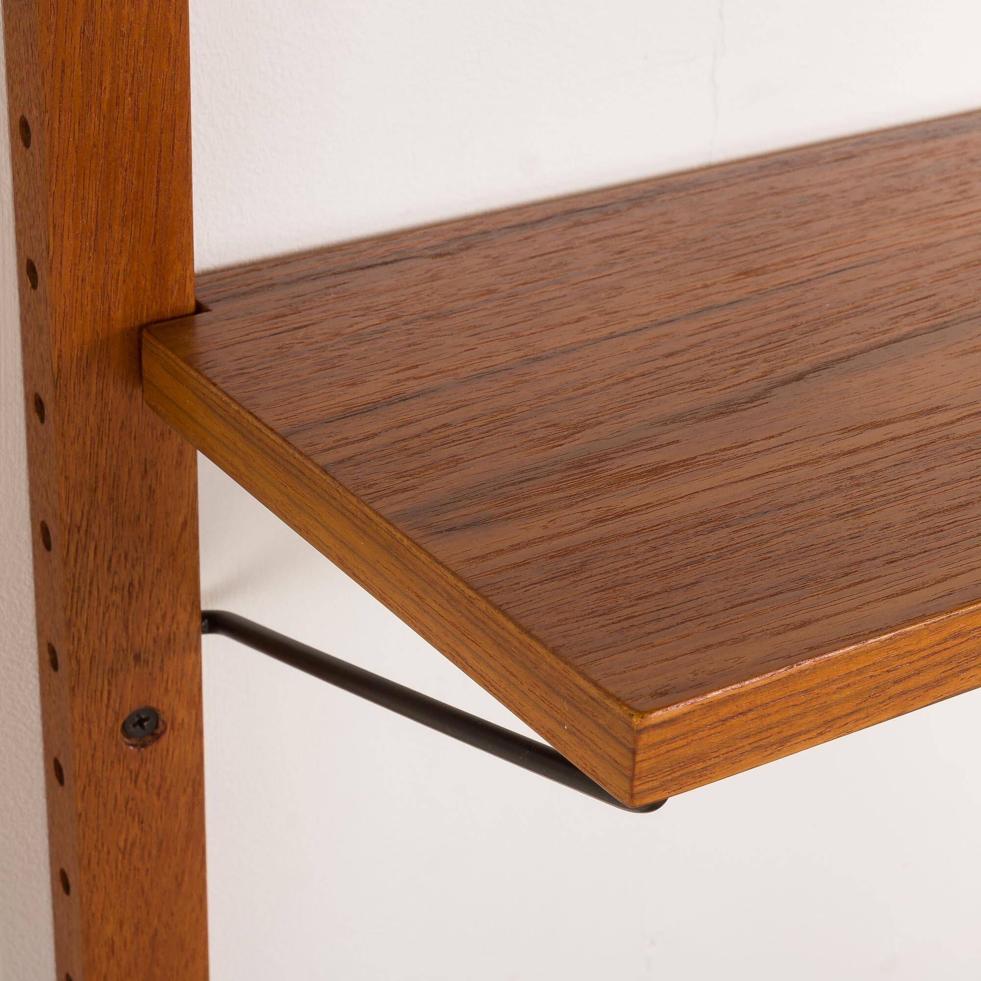 Étagères danoises en teck du milieu du siècle, lot de 4, années 1960