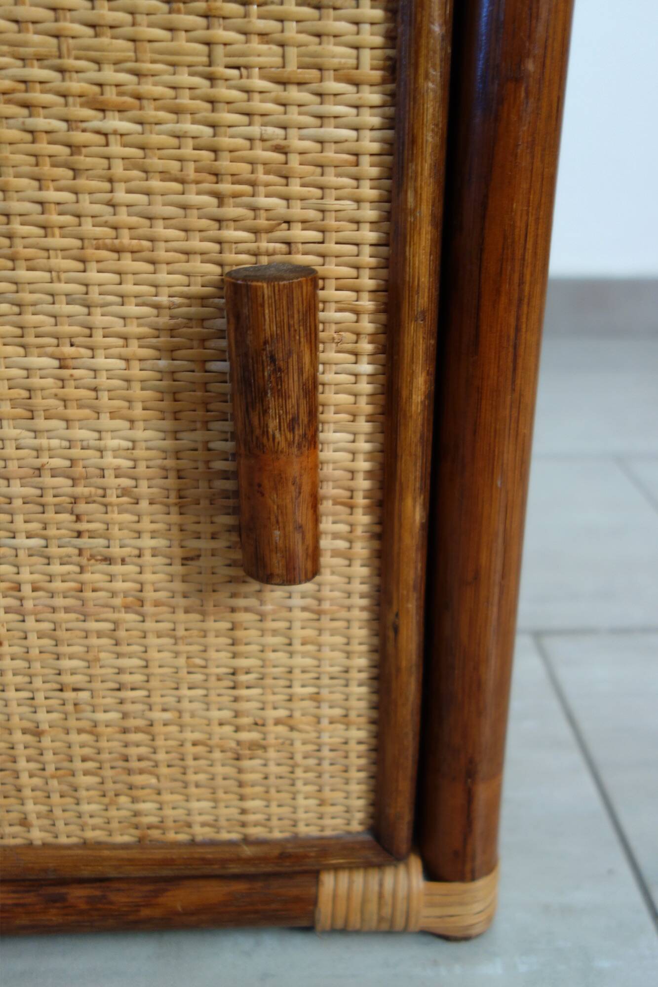 Small vintage rattan cube furniture