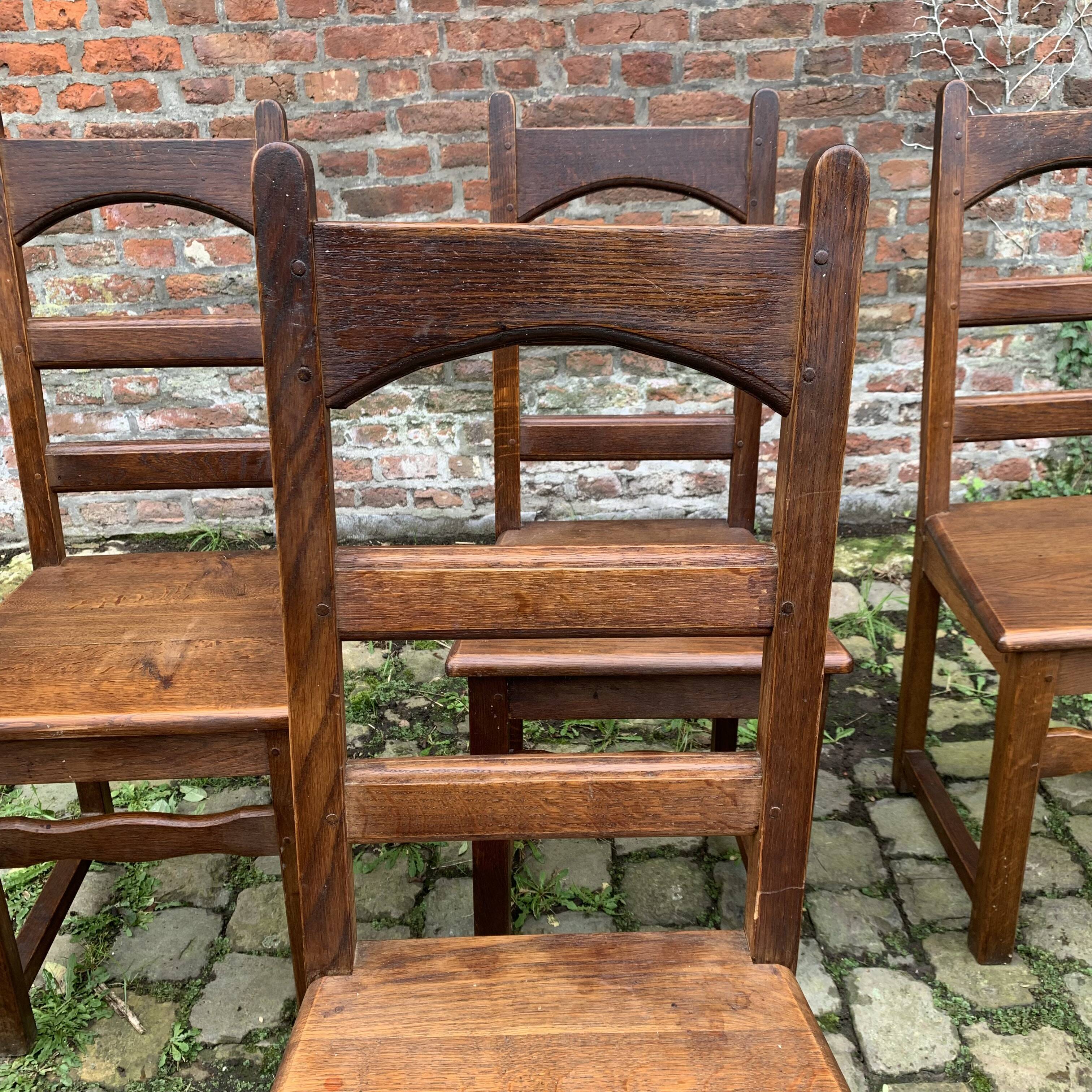 Set of 6 oak chairs