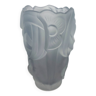 Art Deco Flower Vase (circa 1930) stylized flower motifs thick opaque glass