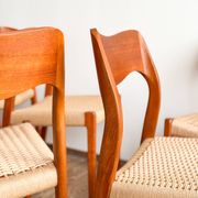 Lot de 8 chaises de salle à manger modèle 71 en teck par Niels O. Møller