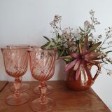 4 Roseline glasses on foot