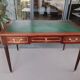 Bureau style Louis XVI avec une tirette