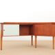 Bureau scandinave boomerang en teck d'Arne Hovmand Olsen